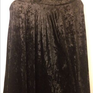 Pullover sweater with hood